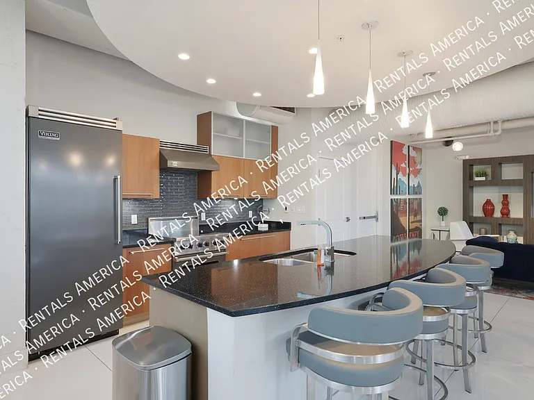 1 E Lexington Ave #905 — Photo 41