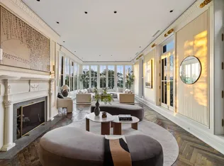 21 Beekman Place image 1 of 13