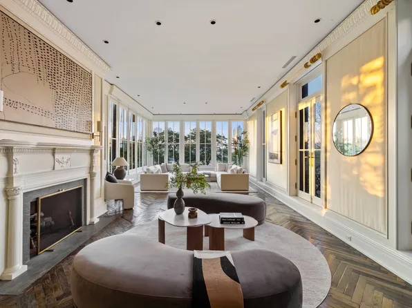 21 Beekman Place image 1 of 13