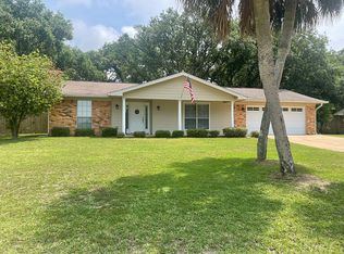 705 Tantallon Dr, Ocean Springs, MS 39564