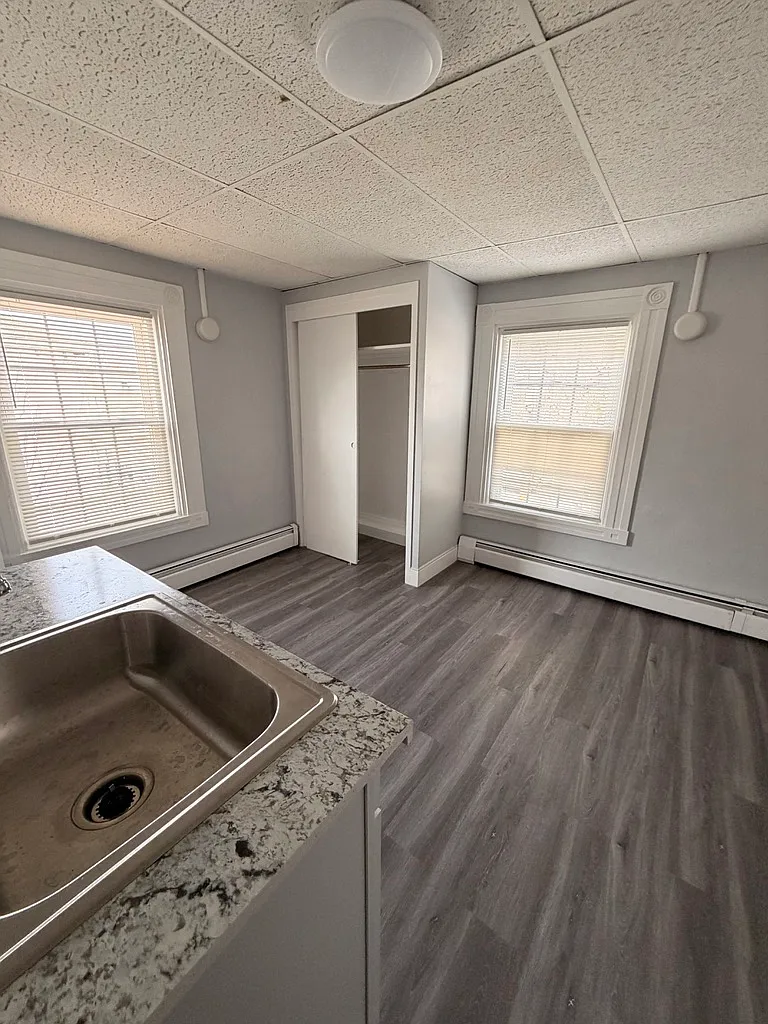 Studio, $1,450 — Photo 2