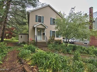 338 Braeside Ave, East Stroudsburg, PA 18301