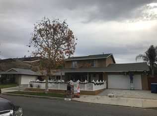 21864 Alamogordo Rd, Santa Clarita, CA 91350