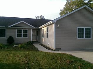 129 W Jackson St, Monroe, IN 46772