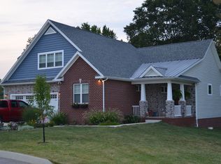 180 Blackwater Ln, Davisville, WV 26142