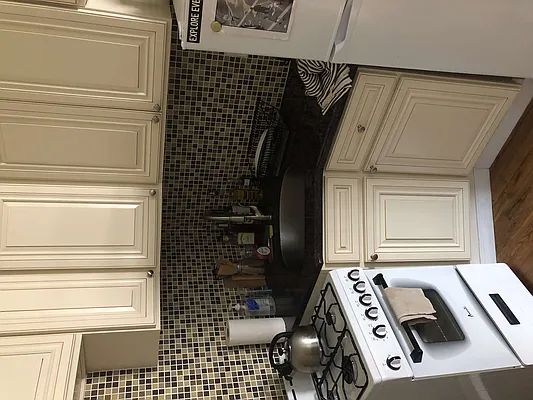 Rented by Gotham City Realty Group | media 8