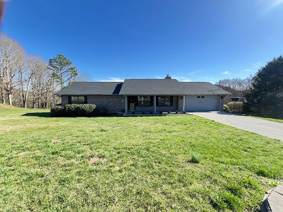 2606 Dellwood Dr