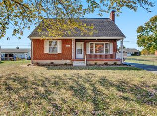 5736 Darby Rd, Roanoke, VA 24012