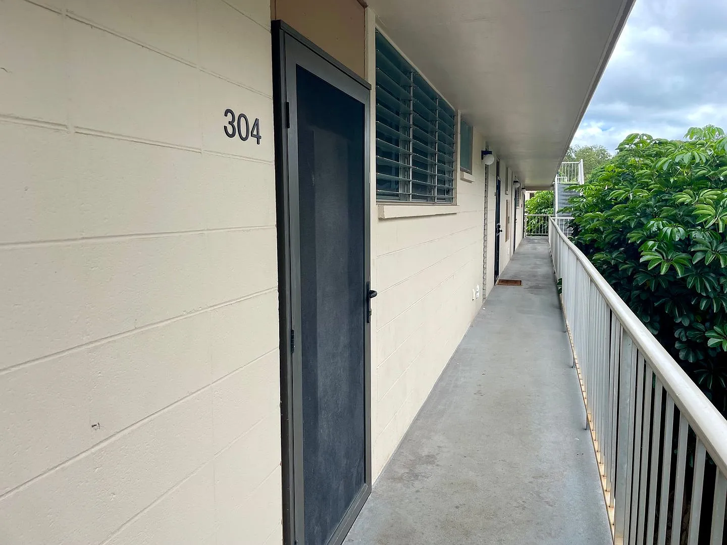 1Bed / 1Bath / 1Parking W/D In Unit! Waipio Acres- Waikalani Woodlands! — Photo 1