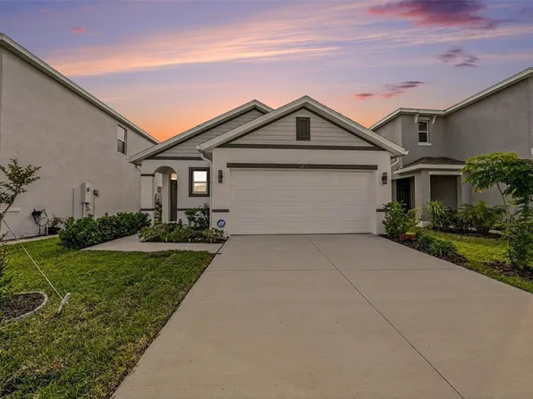 6298 Wandering Willow Dr, Wesley Chapel, FL 33545
