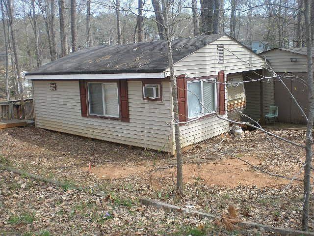 1st image of 245 Fox Dr