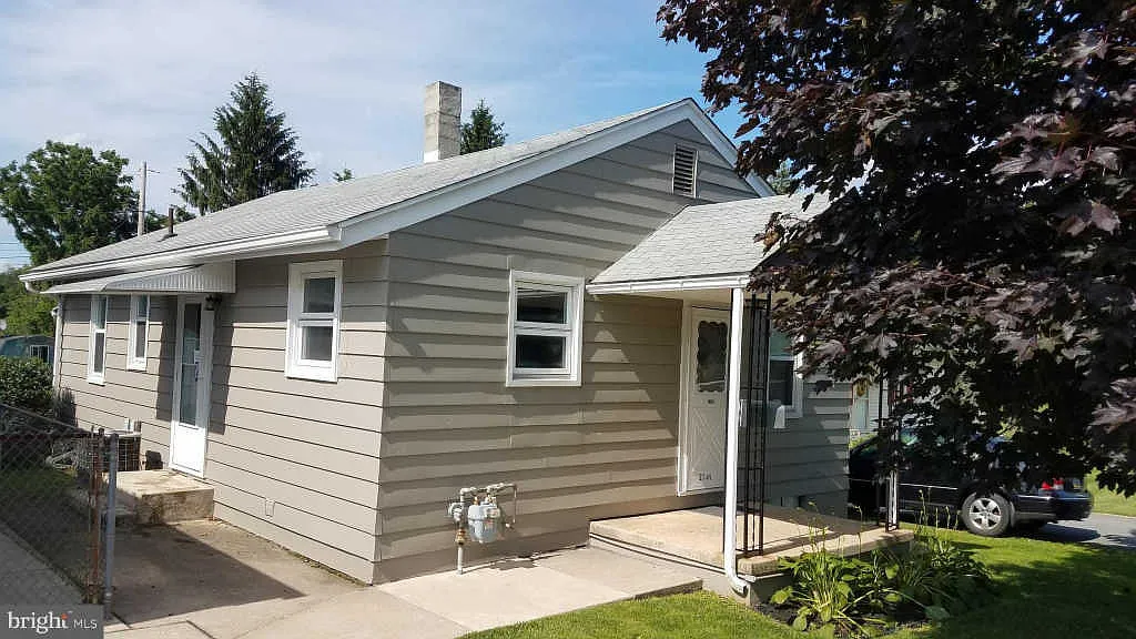 2249 Jefferson Ave photo 1