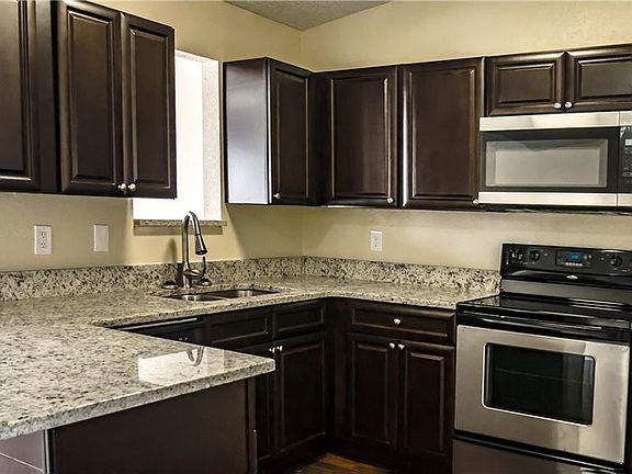 5th image of 1524 Bavon Dr