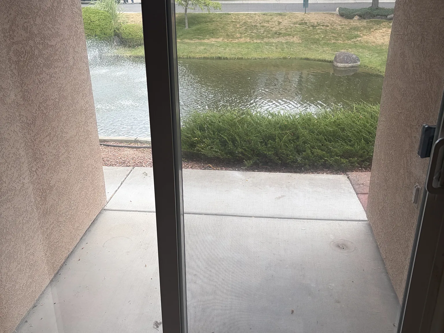 2 bed, 1250 sqft, $1,900 — Photo 4