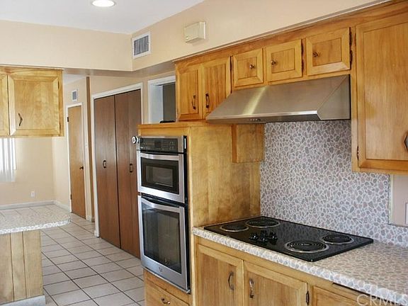 5th image of 702 S Albertson Ave