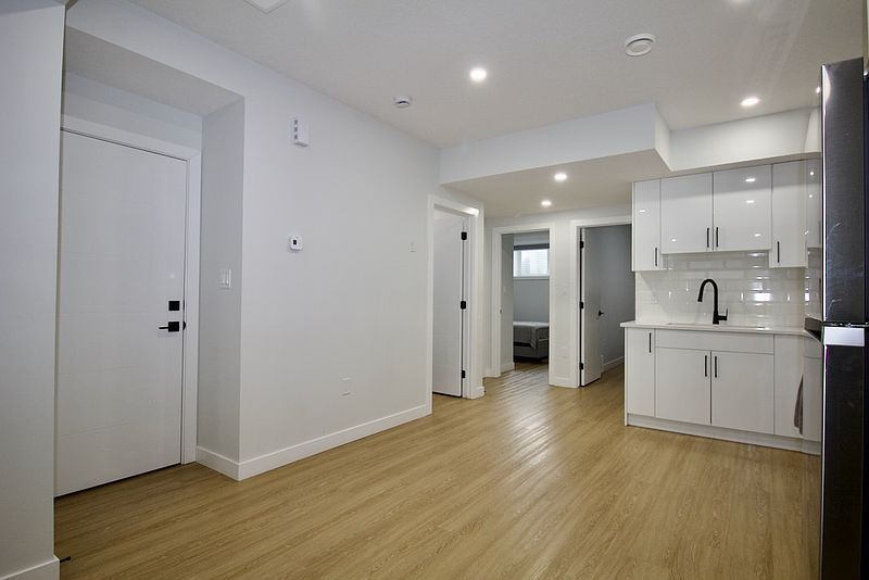 Edmonton House for rent - 4 Bedrooms — photo 10