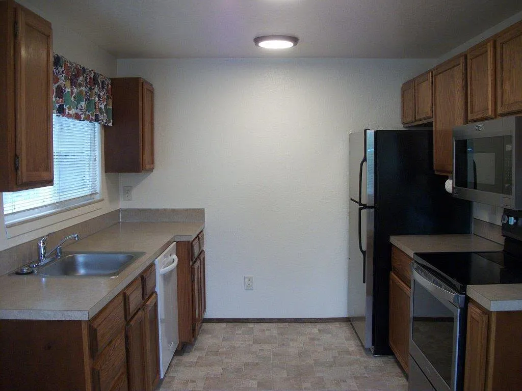 2 bed, 1.5 bath, 950 sqft, $1,850 — Photo 4
