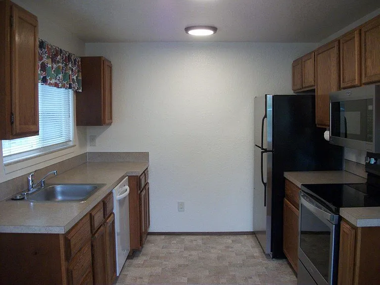 11250 Greenwood Ave N #101 — Photo 4