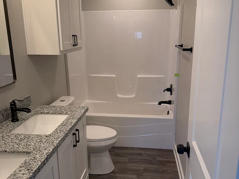 16718 FM 16 E #16706 — Photo 5
