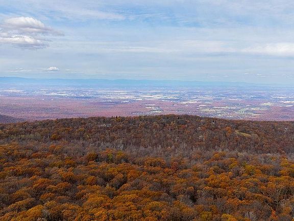 4th image of 1817 High Ridge Ct