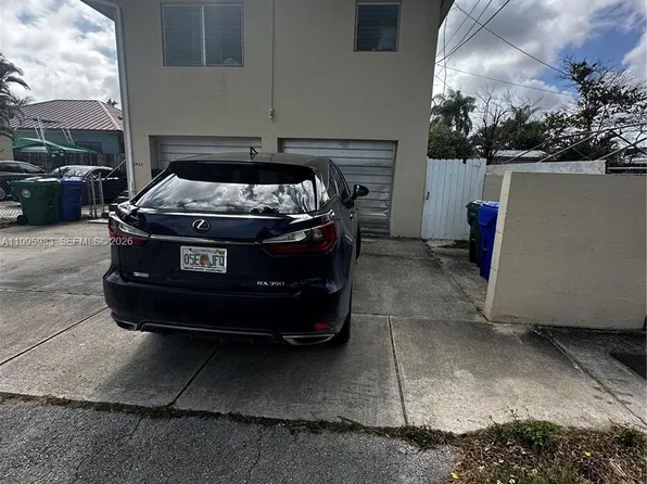 2420 SW 34th Ave #A, Miami, FL 33145