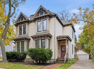 483 Marshall Ave, Saint Paul, MN 55102