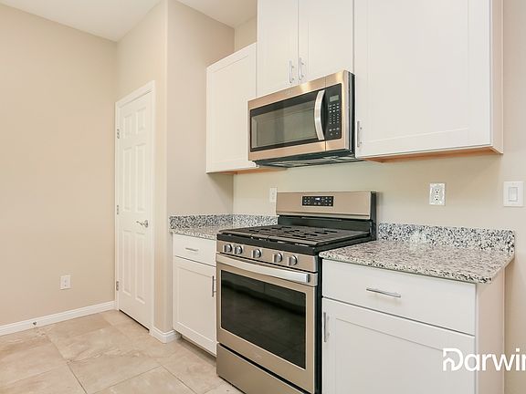 3rd image of 7316 Sunray Point St