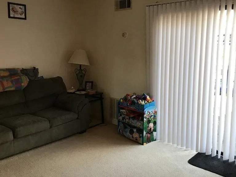 1945 Patterson Cir — Photo 3