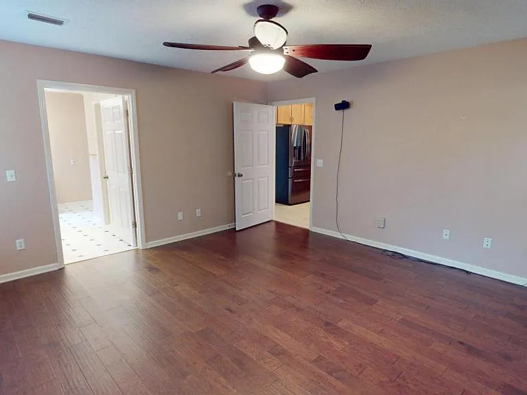 206 Myrick Dr — Photo 18