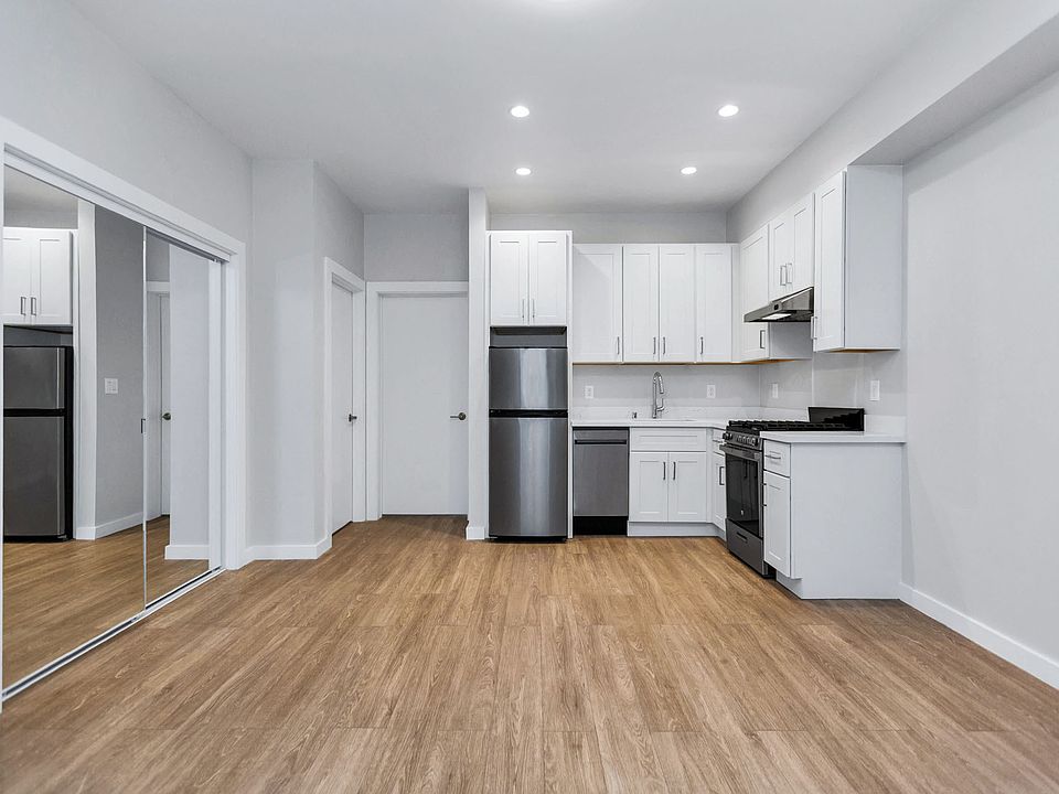 1st image of 1656 Sacramento St #4