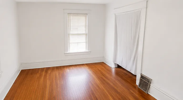 1710 Hubbard Ave — Photo 4