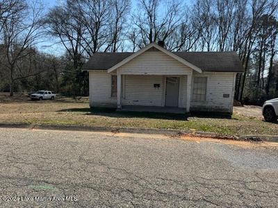 906 3rd St, Alexander City, AL, 35010