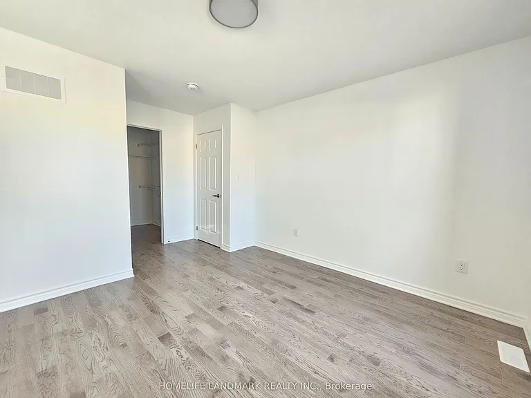 92 Avani Ave — Photo 20