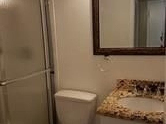 4th image of 4311 Crystal Lake Dr