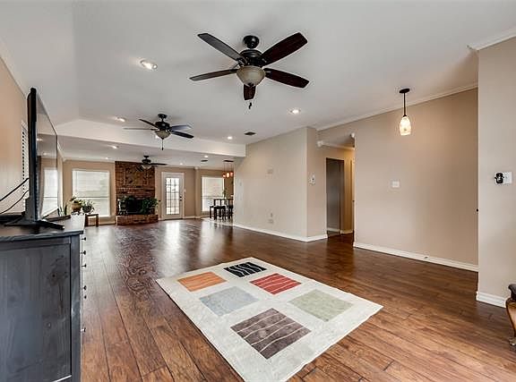 2nd image of 5309 Wood Creek Ln