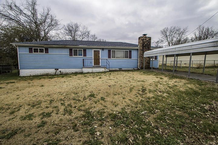 1st image of 703 Mary Agnes Dr
