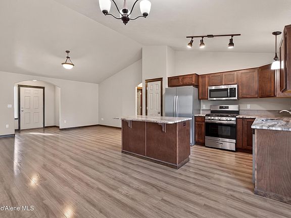 5th image of 3298 N Kiernan Dr