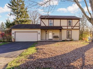 255 Broken Arrow Rd, Columbus, OH 43230