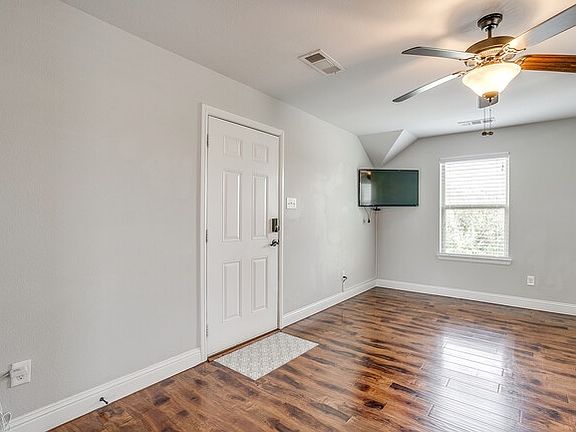 5th image of 4203 Aspen Grove Ct