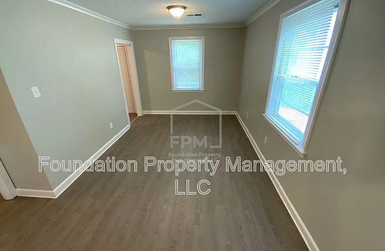 800 Dawn Cv — Photo 7