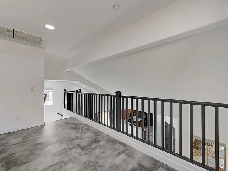 9929 Markhorn Ct — Photo 31