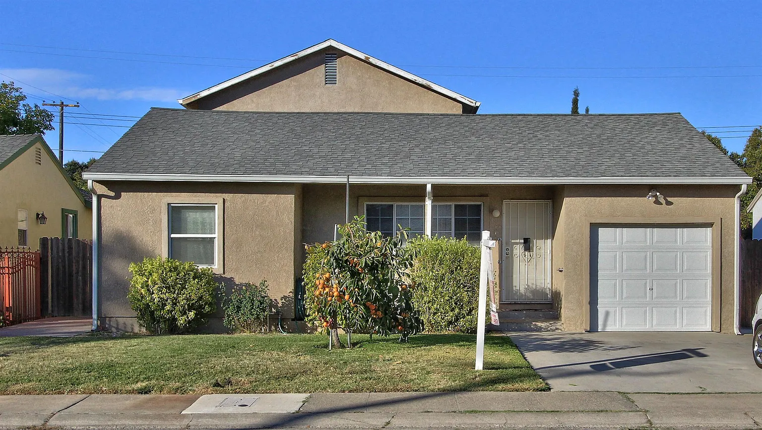 1513 Sterling St photo 1