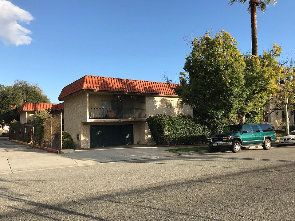 1st image of 410 S Oak Knoll Ave APT 4