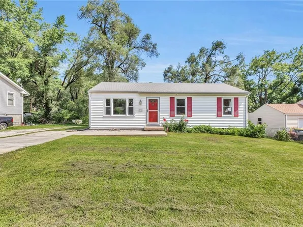 3730 Meadow Ln, Kansas City, MO 64137