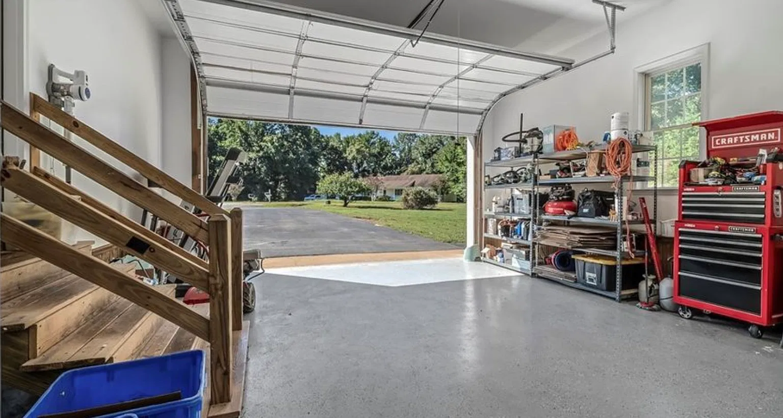 3 bed, 2134 sqft, $2,700 — Photo 3
