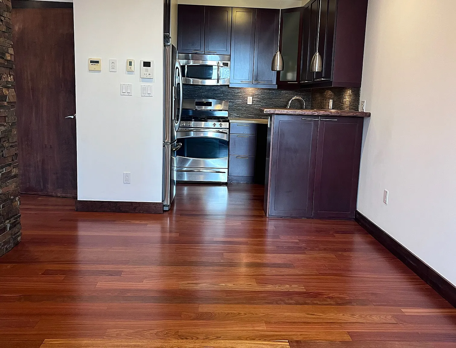 605 Manhattan Avenue — Photo 4