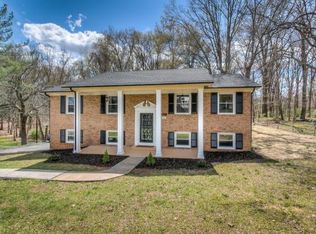 4017 Black Oak Dr, Kingsport, TN 37660