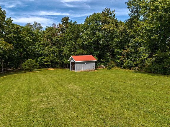 4th image of 739 Martin Conway Rd