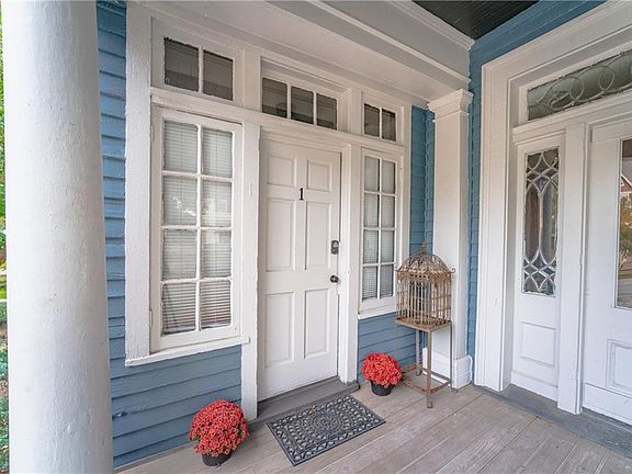 5th image of 207 Michigan Ave