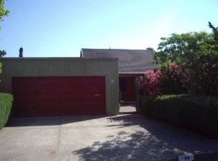 44 Main Dr, San Rafael, CA 94901